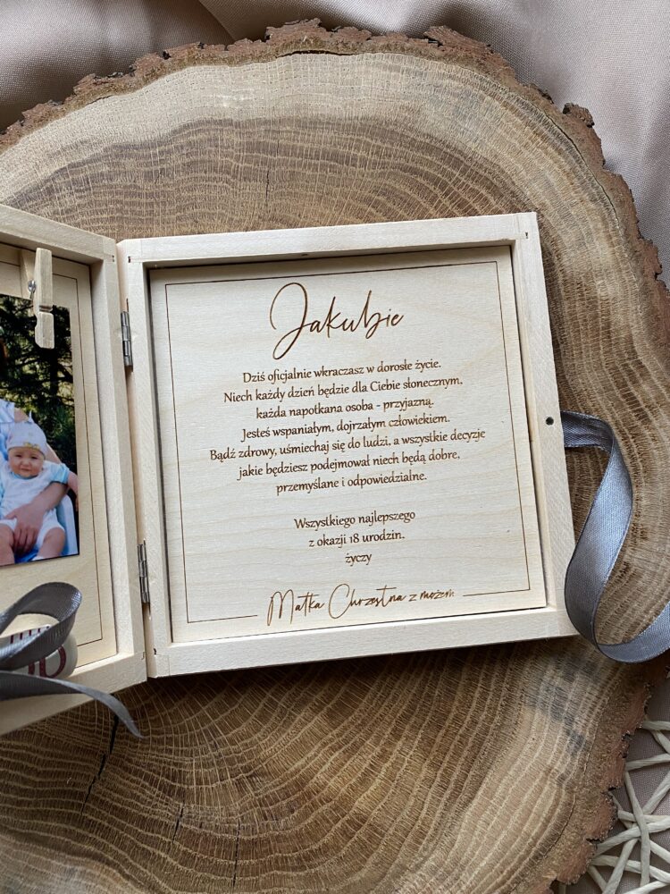 Pudełko z życzeniami urodzinowymi ze zdjęciem - obrazek 2