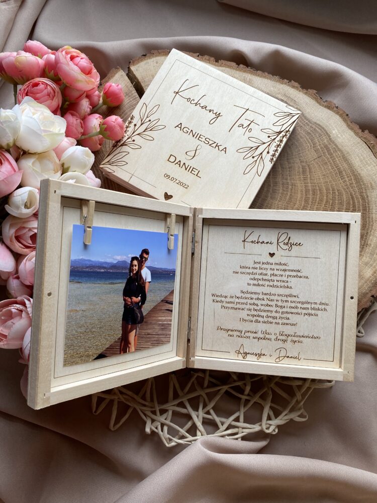 Pudełko z prośbą o błogosławieństwo ze zdjęciem