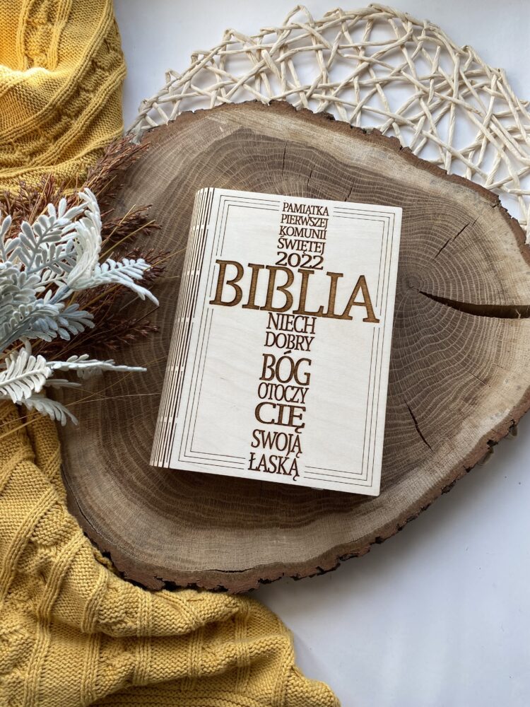 Pamiątka Pierwszej Komunii Świętej z życzeniami Biblia krzyż