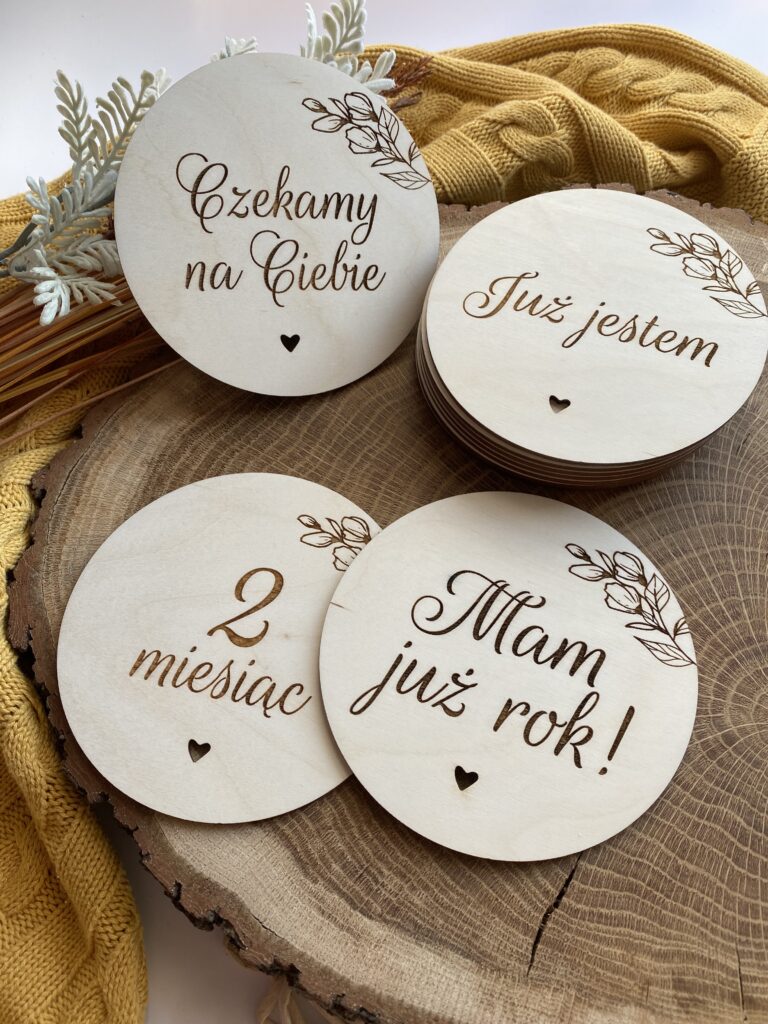 Tabliczki do zdjęć Listki + serduszka pierwszy rok życia dziecka - Pojedyncza tabliczka - obrazek 2