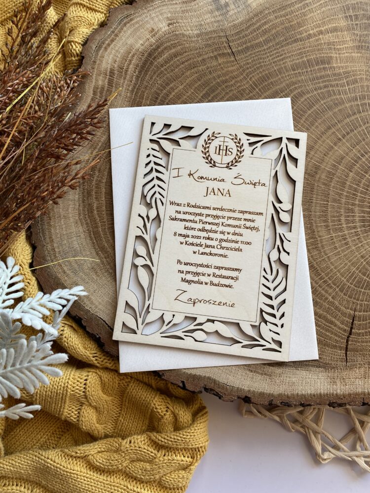 Drewniane zaproszenie na Komunię Świętą - oryginalne - ażurowe - obrazek 2