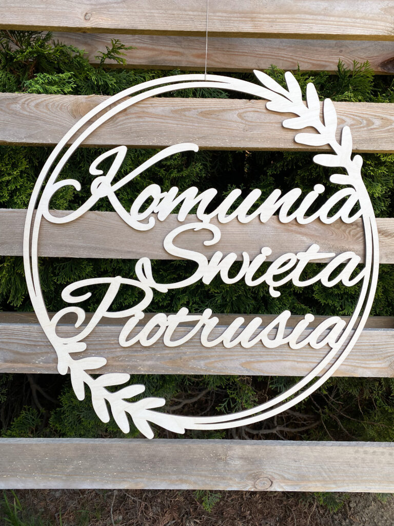 Drewniana obręcz Komunia Święta z imieniem Listki - obrazek 2