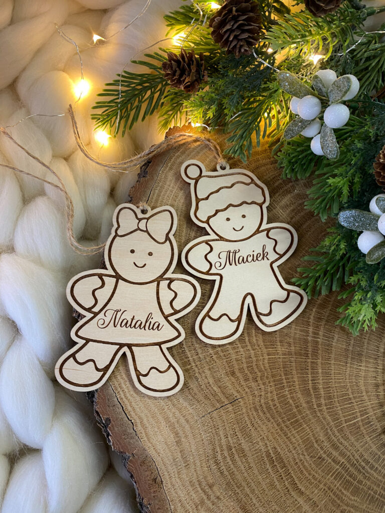 Drewniane dekoracje w kształcie ciasteczek z imieniem - obrazek 4