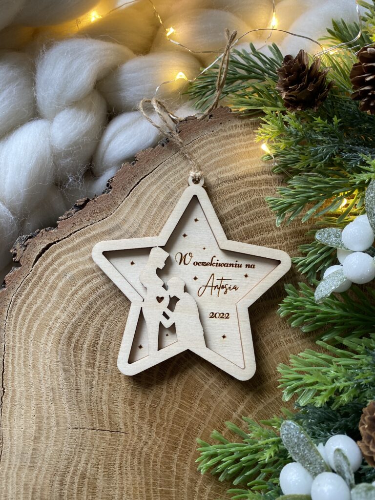 Świąteczna bombka drewniana Ciążowa gwiazdka