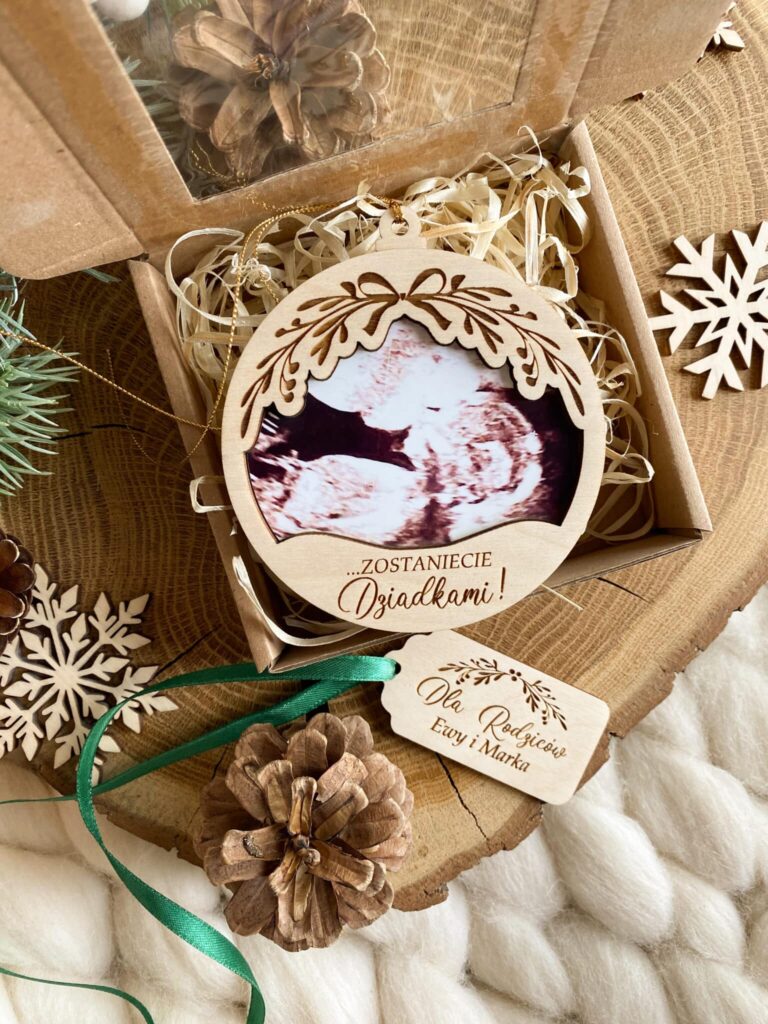 Drewniana bombka ze zdjęciem USG Zostaniecie Dziadkami