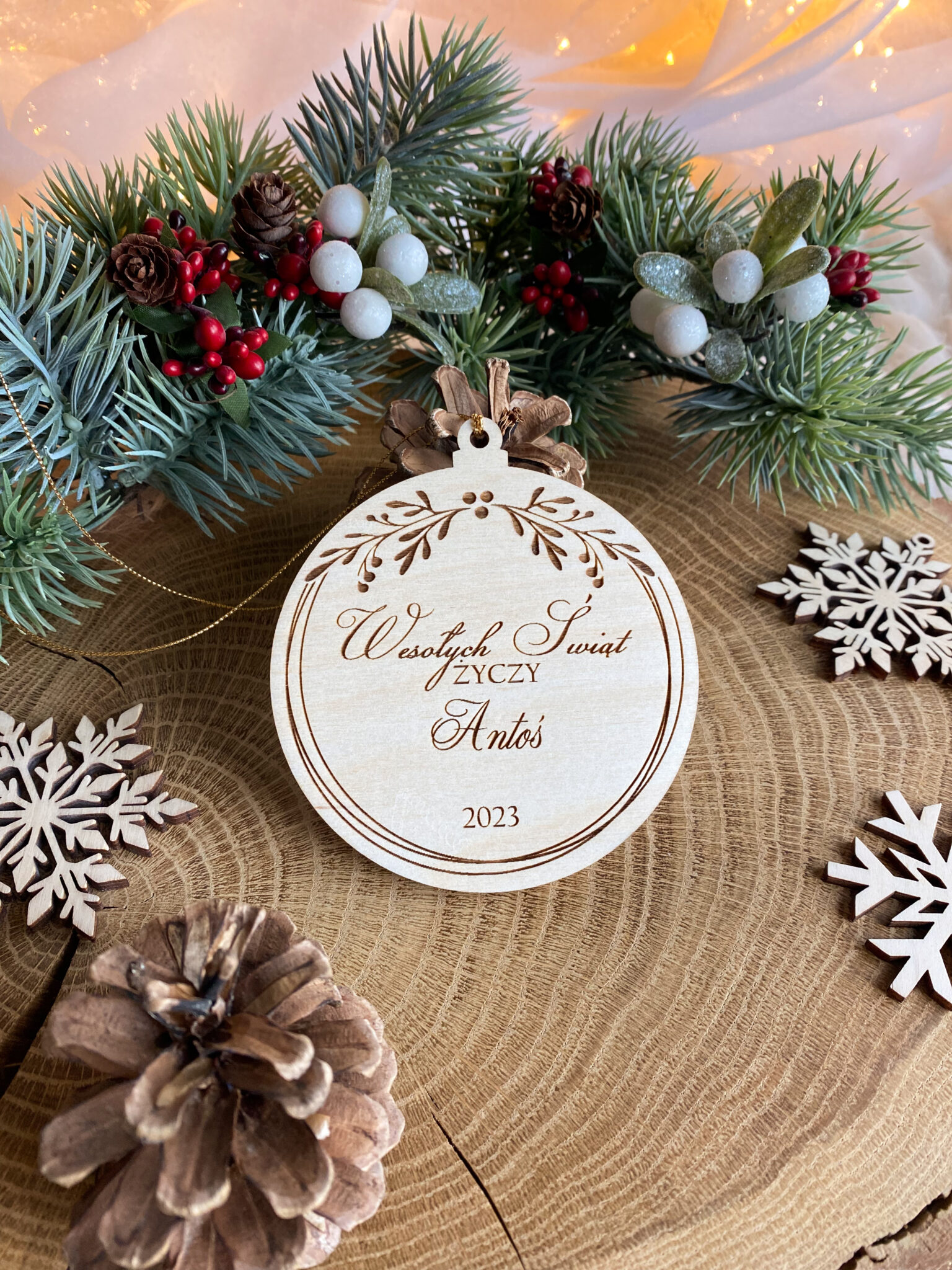 Drewniana bombka ze zdjęciem wianuszek - obrazek 3