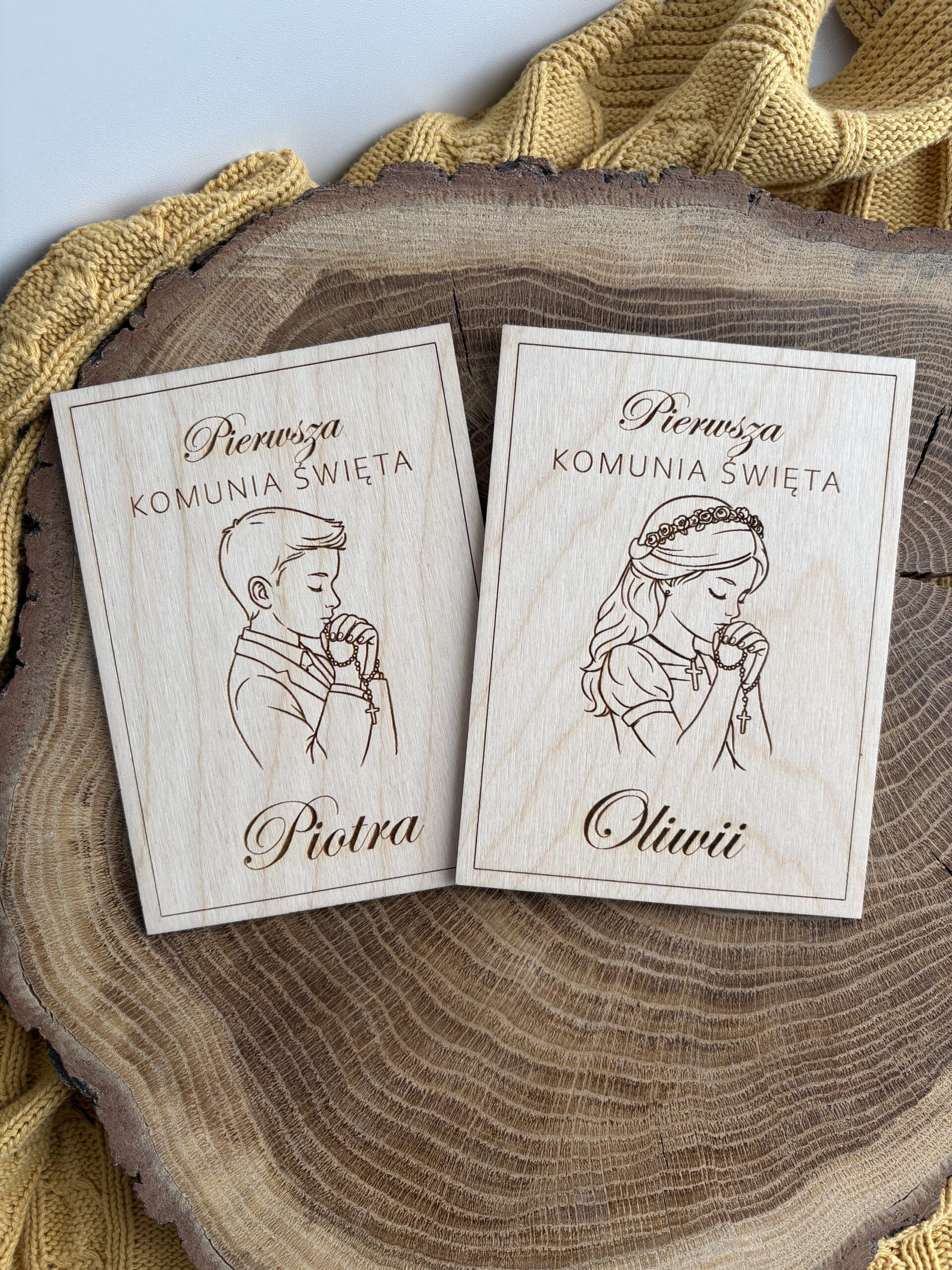 Drewniane zaproszenie na Komunię Świętą